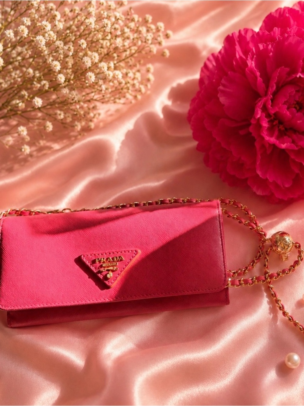✨ Authentic Prada Pink Saffiano Wallet on Chain ✨